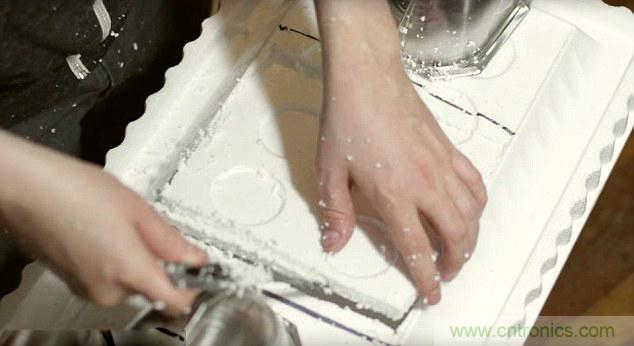 夏天太熱空調(diào)太貴？六步低成本DIY冷氣