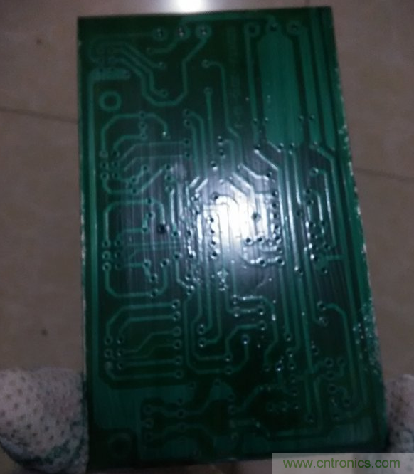 嘗試了四次PCB制作， 最后一發(fā)算是成功了