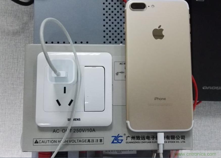 “瘋7”手機(jī)充電實(shí)測：為何沿用傳統(tǒng)充電模式？