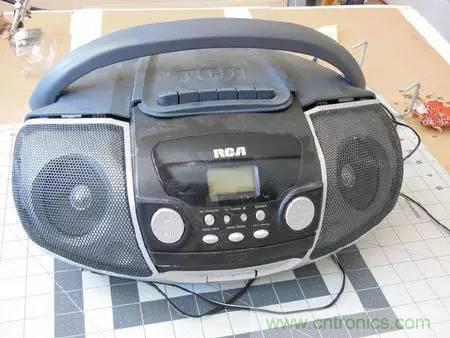 廢舊收音機(jī)如何變身成酷炫機(jī)器人？