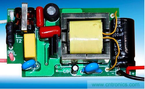 LED驅(qū)動電源的分類、選擇及使用注意事項(xiàng)