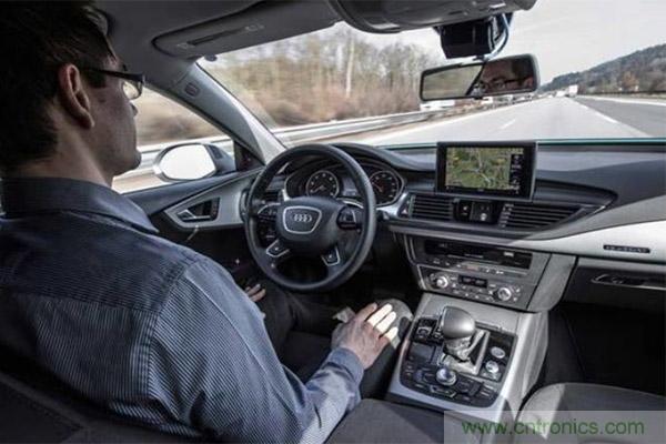 親測：從ADAS到自動駕駛，不同品牌上路表現(xiàn)對比