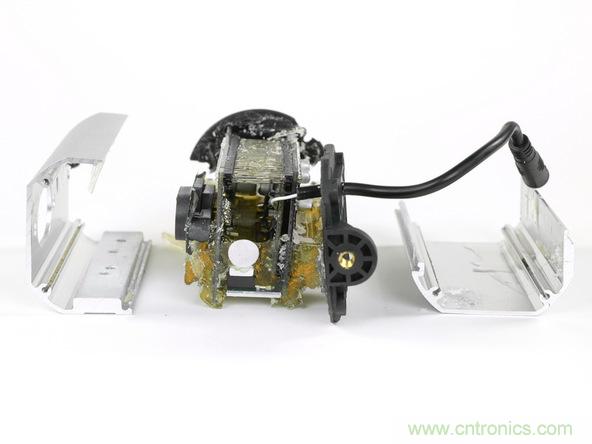 從電池到傳感器，完整拆解小米智能自行車