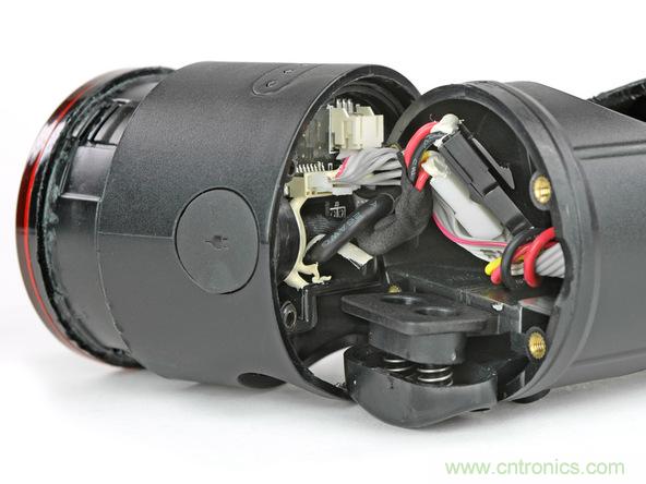 從電池到傳感器，完整拆解小米智能自行車