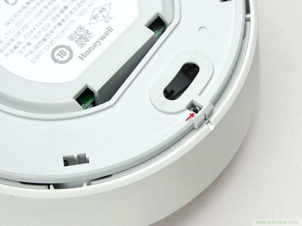 小米煙霧報(bào)警器拆解：一顆電池可用五年是如何做到的？