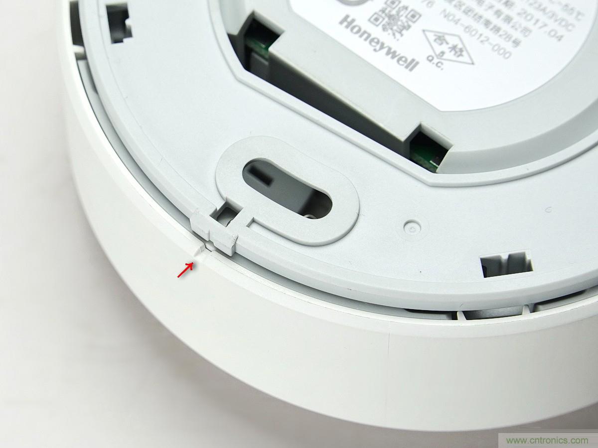 小米煙霧報(bào)警器拆解：一顆電池可用五年是如何做到的？