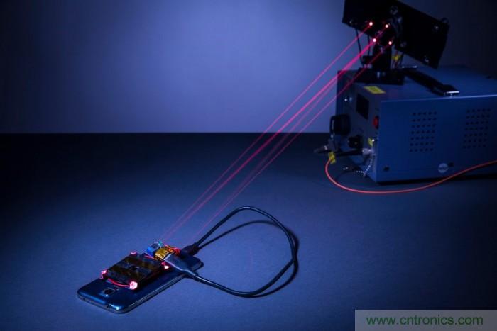 室內(nèi)激光無(wú)線充電新技術(shù)亮相，可媲美傳統(tǒng) USB 線纜