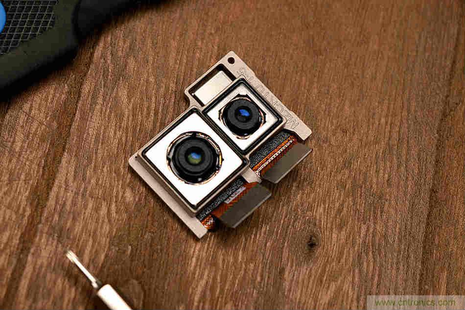 拆解魅族15 Plus：玩轉(zhuǎn)了新概念，但其工藝究竟如何？