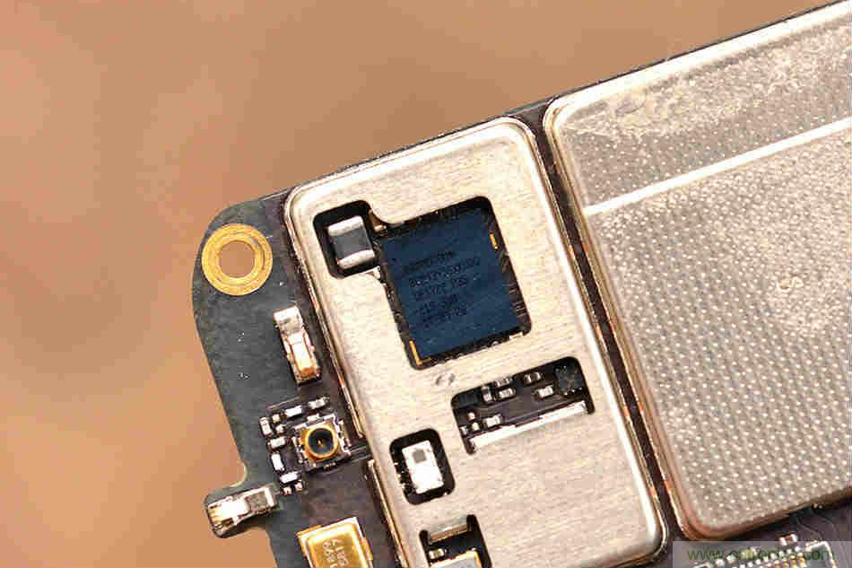 拆解魅族15 Plus：玩轉(zhuǎn)了新概念，但其工藝究竟如何？