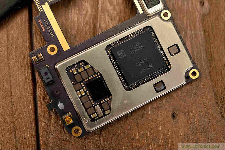 拆解魅族15 Plus：玩轉(zhuǎn)了新概念，但其工藝究竟如何？