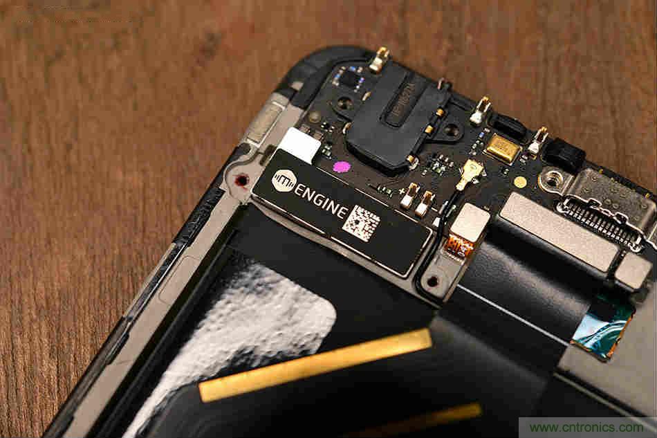 拆解魅族15 Plus：玩轉(zhuǎn)了新概念，但其工藝究竟如何？