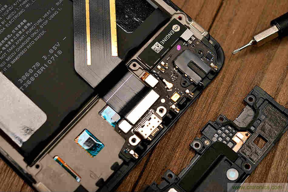 拆解魅族15 Plus：玩轉(zhuǎn)了新概念，但其工藝究竟如何？