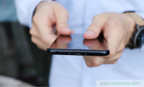魅族M15拆解：做工精致，壓感Home鍵采用中國芯