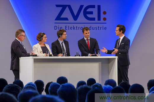 打造合作共贏機(jī)制，推動(dòng)傳統(tǒng)產(chǎn)業(yè)升級(jí)