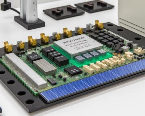 無(wú)纜智能終端的能源進(jìn)化論：破解微型設(shè)備供能困局