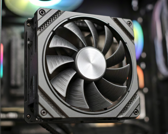 CPU總是過熱降頻？工程師教你只看這5個核心參數(shù)，選出高性價比靜音風扇